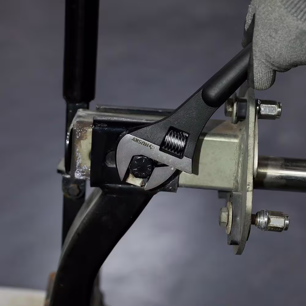 Husky 15 in. Adjustable Construction Spud Wrench