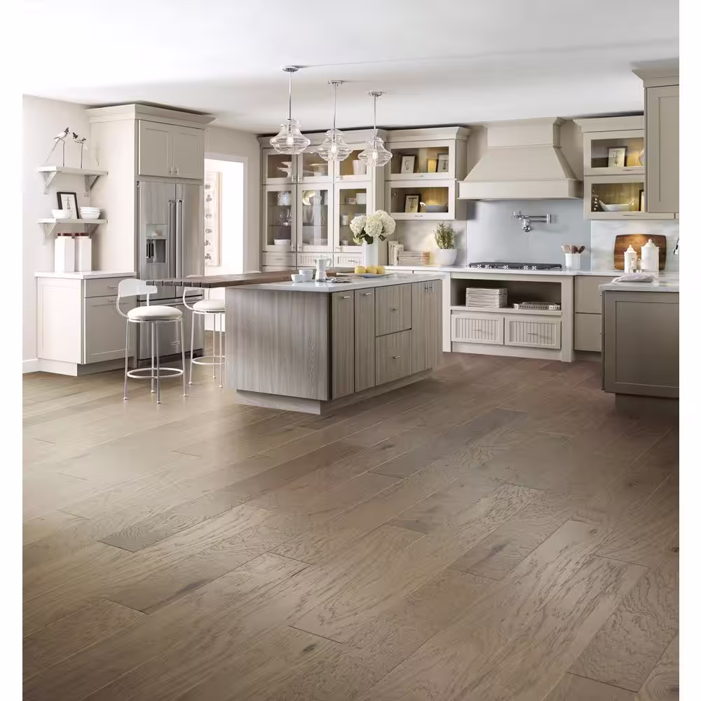 Shaw Hampshire Columbia Hickory 3/8 in T x 6.4 in W Water Resistant Wire Brush Engineered Hardwood Flooring (30.48 sqft/case)